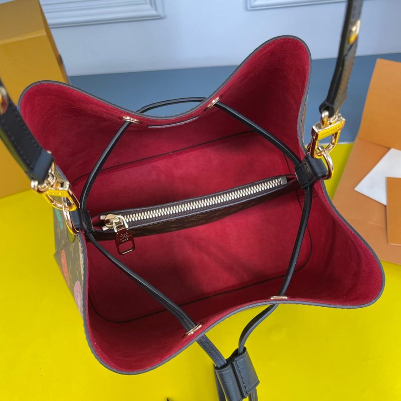 Louis Vuitton NeoNoe MM Bag - Image 8
