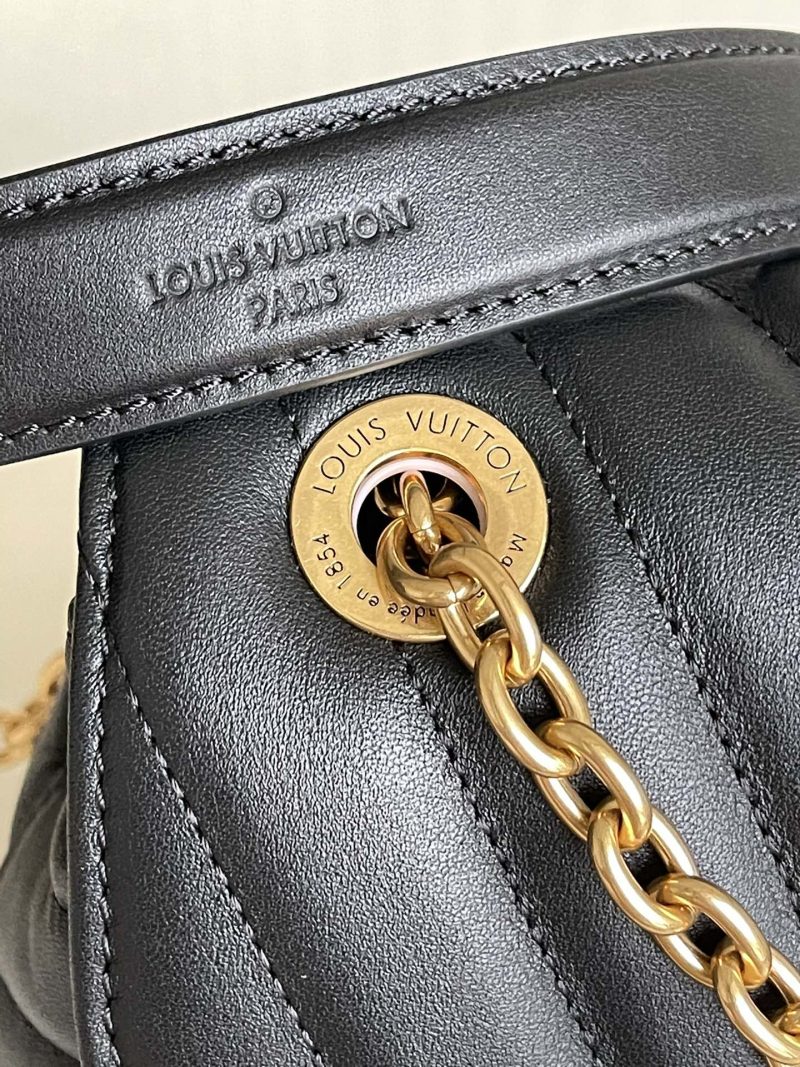 Louis Vuitton New Wave Chain Bag - Image 7