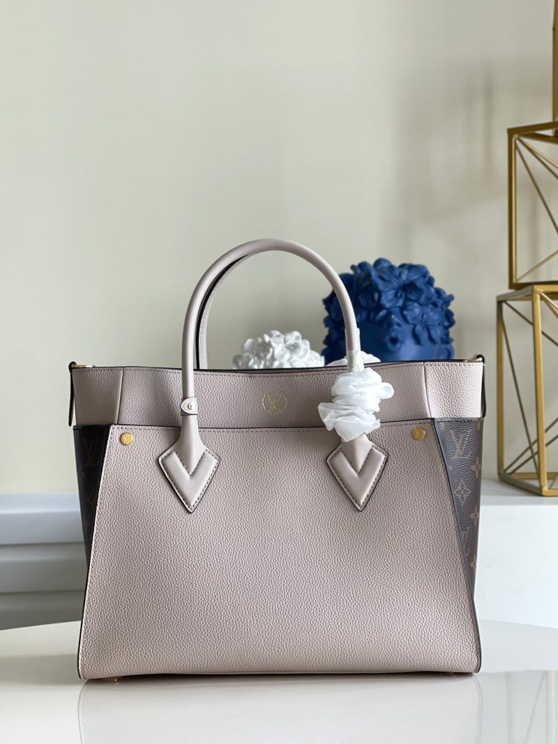 Louis Vuitton On My Side MM Bag - Image 6