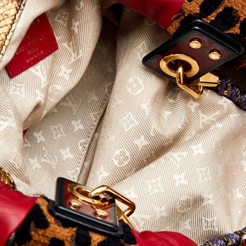 Louis Vuitton Leather And Jacquard Limited Edition Safari Flight Bag - Image 8