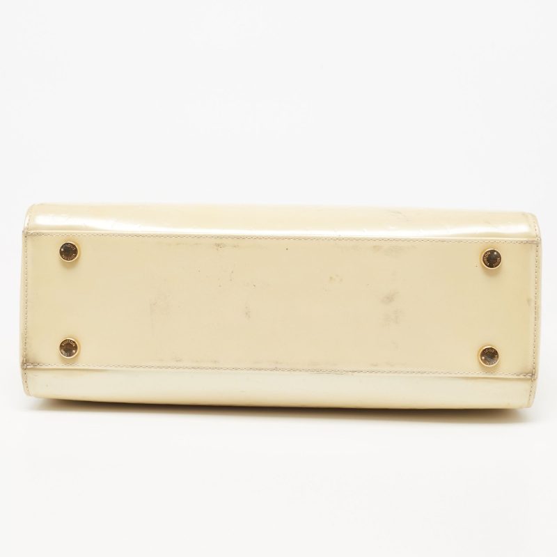 Louis Vuitton Blanc Corail Monogram Vernis Brea GM Bag - Image 6