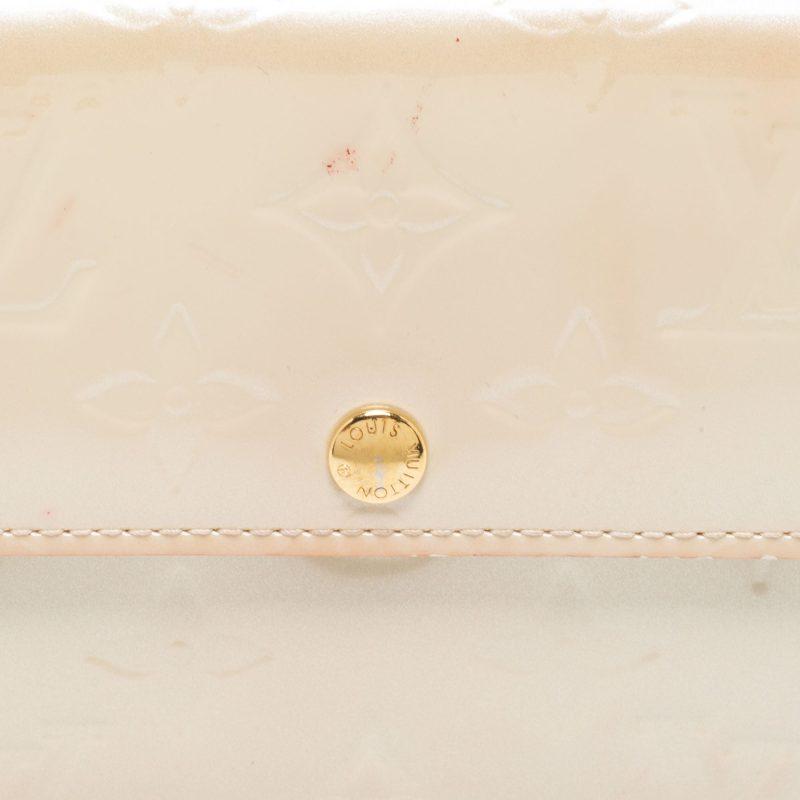 Louis Vuitton Blanc Corail Monogram Vernis Leather Sarah Wallet - Image 6