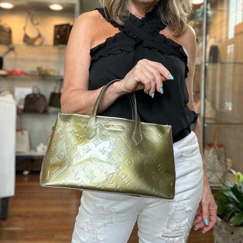 Louis Vuitton Monogram Vernis Wilshire PM