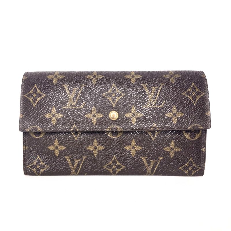 Louis Vuitton Monogram International Wallet - Image 8