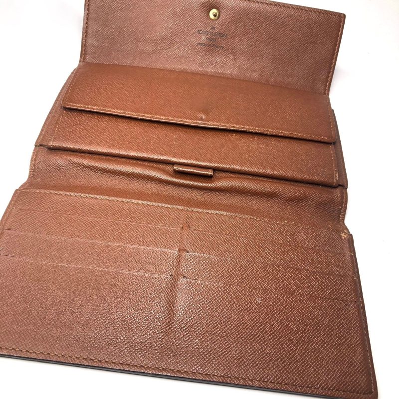 Louis Vuitton Monogram International Wallet - Image 2