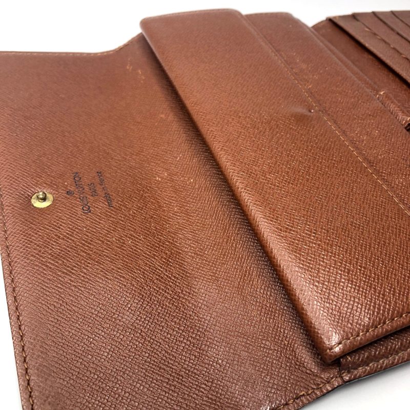 Louis Vuitton Monogram International Wallet - Image 3