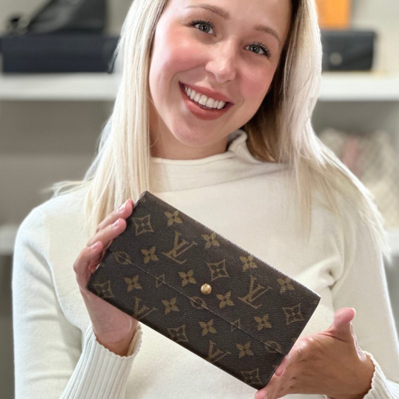 Louis Vuitton Monogram International Wallet